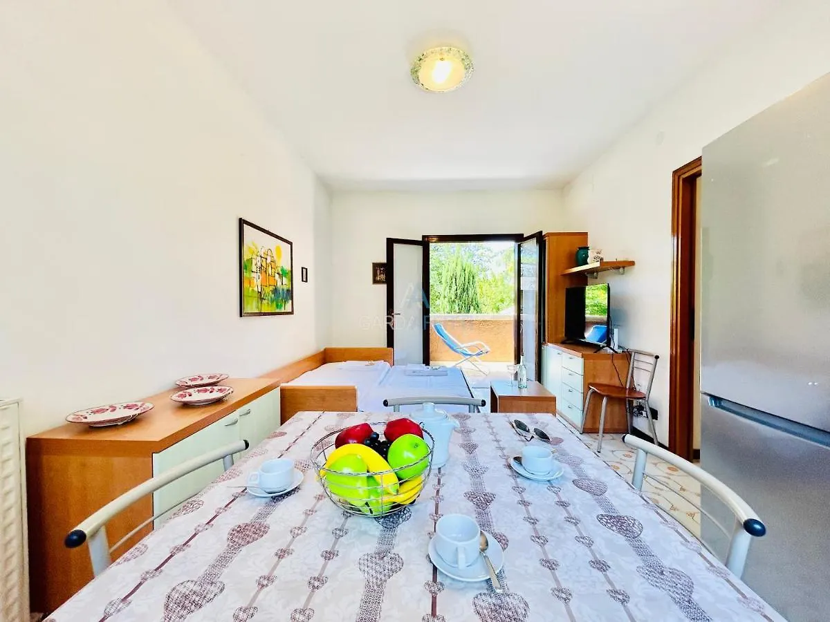 Scylla Apt - 100 Metri Dal Lago Di Garda Sirmione Apartment