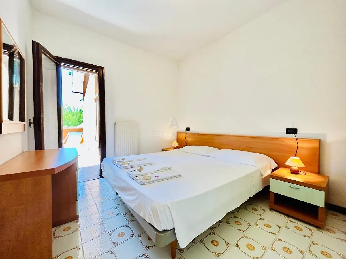 Scylla Apt - 100 Metri Dal Lago Di Garda Sirmione Italy