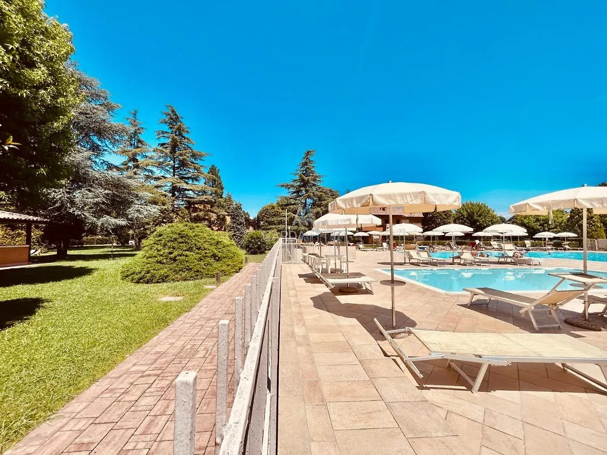 Scylla Apt - 100 Metri Dal Lago Di Garda Sirmione