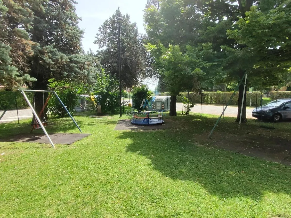 Apartment Scylla Apt - 100 Metri Dal Lago Di Garda Sirmione